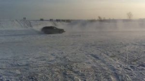 Subaru Outback 3.0 баловство на снегу