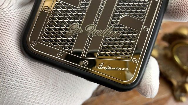 Чехол-кейс Ford / Мастерская Lashmanov смотреть онлайн