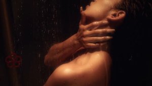 Bryant Myers - Noche De Fantasía (Video Oficial)