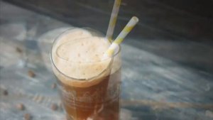 Холодный кофе Фраппе (Frappe): классический рецепт и с молоком (сливками)