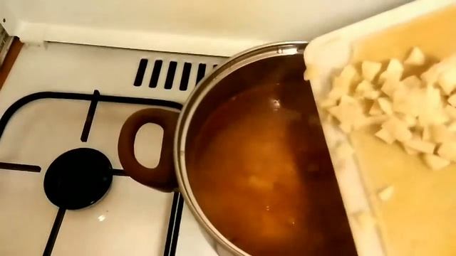 Рыбный суп с оливками.