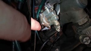 Бензонасос Таврия не качает когда на газу.