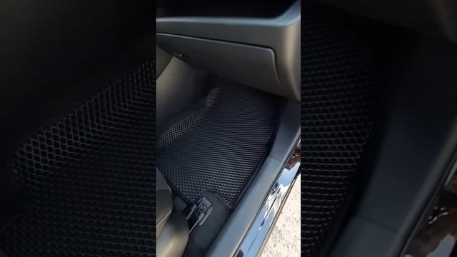 Автоковрики на Toyota Rav 4, поколение 5. смотреть онлайн