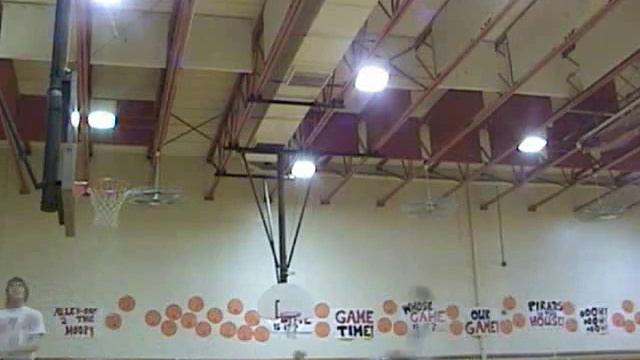 Plainview Pirate B-ball Dunks смотреть онлайн