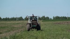 Т-150К с плугом ПЛН -5/40 на вспашке целины.