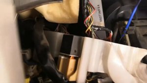 Toyota Nadia (Тойота Надя) реле топливного насоса, отключение для промывки инжекторов.