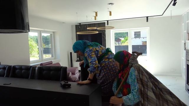 ОЖИВЛЯЮЩИЕ ЧИПСЫ Дмитриевны юмор смотреть онлайн