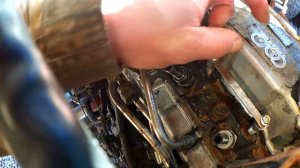 Трактор mitsubishi MT286 замена распылителей форсунок.