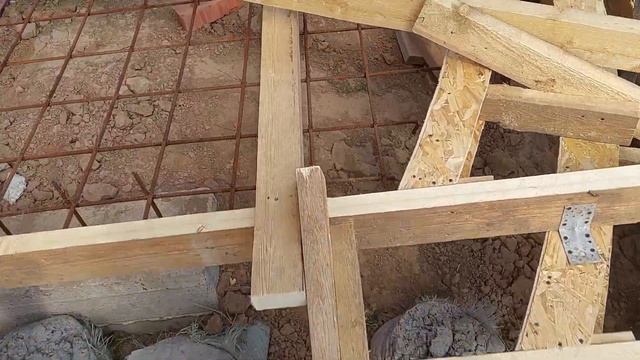 Опалубка уличной лестницы с полукруглыми ступенями. смотреть онлайн