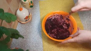 закуска селедочка-под водочку))