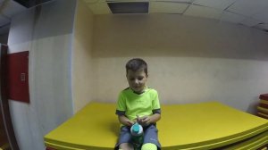 МАЛЕНЬКИЕ ФУТБОЛИСТЫ ОТВЕЧАЮТ НА ВОПРОСЫ !