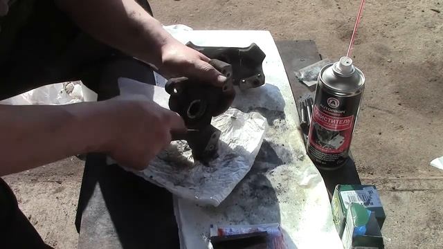 Mercedes W210 e420 1999 - ремонт заднего суппорта смотреть онлайн