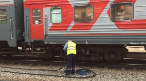 Пассажирский поезд прибывает на станцию Красноярск (2018). Часть 1.