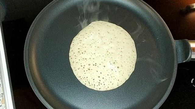 Манка+вода. Без яиц, без муки. Быстрые оладьи. Марокканские блинчики. Багрир.