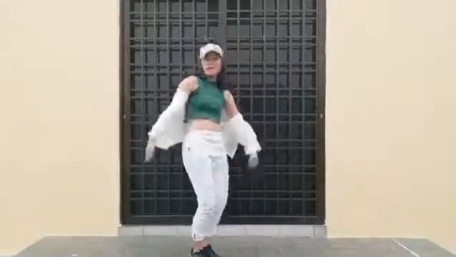 Chicken Noodle Soup | Jenn Y #cnschallenge #chickennoodlesoup #jhope #beakyg смотреть онлайн