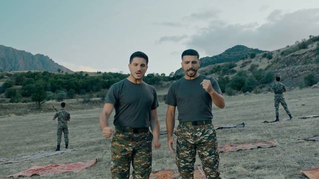 Hakob Hakobyan & Armen Hovhannisyan - Kyanqov Kyanqin смотреть онлайн