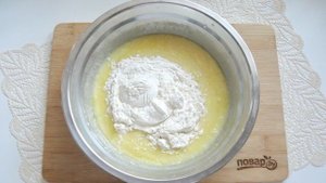 Заливной пирог со сливой