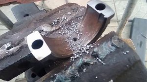 Установка товотниц на качелю для гидроцилиндра .