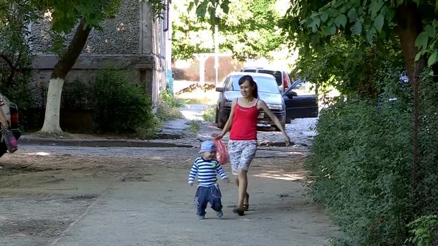 Жители шымкентской многоэтажки ждут ремонта двора 52 года смотреть онлайн