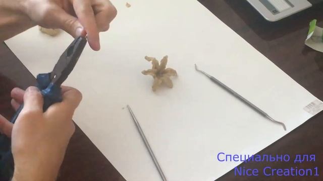 Лепим цветы из пластилина: Лилия (Create flowers from clay: Lily) смотреть онлайн