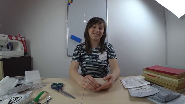 Распаковка посылок из Китая. Купила 12 книги по шитью! Получила классный подарок от подруги) смотреть онлайн