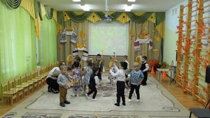 Игра "По лесочку мы гуляли" (5 гр.)