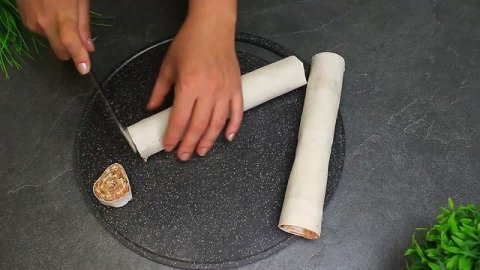 Из лаваша и фарша за считанные минуты! Отменная закуска на шпажках для пикника и не только!