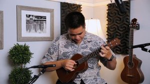 1960s Martin Tenor Ukulele | demo by Mika Kane