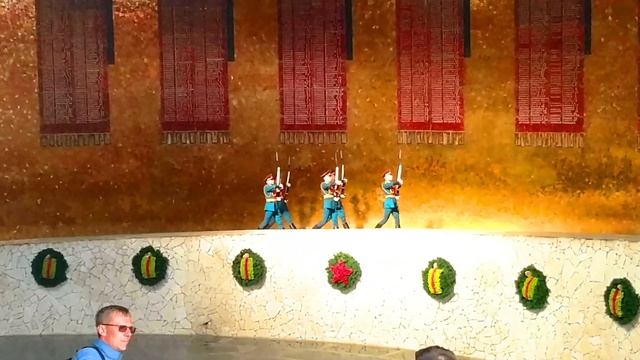 Смена Почётного Караула на Мамаевом Кургане Волгоград Сталинград 16 мая 2022 года, 4k, Полное Видео смотреть онлайн