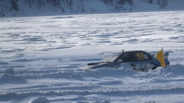 Соревнования в Шахтёрске на ледовом озере. Subaru против celica смотреть онлайн