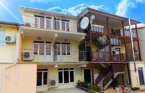 Отдых в Лоо на берегу моря . Гостиницы и эллинги в Лоо возле моря. «Золотая долина» эллинг в Лоо