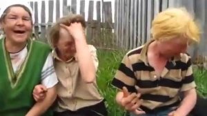Три алкашки поют песню