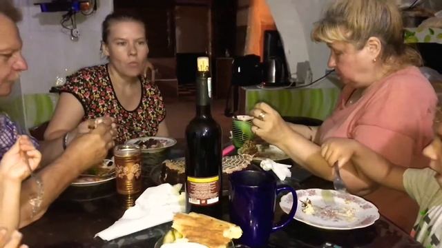 Отмечаем мой День Рождения в близком кругу семьи. смотреть онлайн