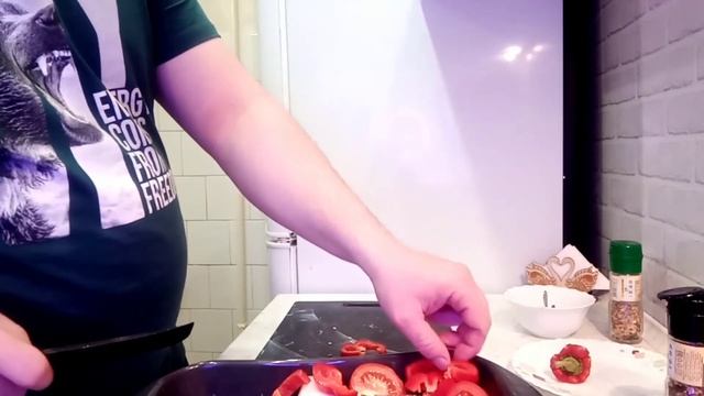 Рёбра конины запечённые с овощами в духовке