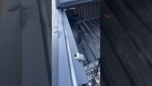 Установка жесткой 4-секционной крышки Kramco на пикап JAC T6 со штатной дугой, видео от клиента!