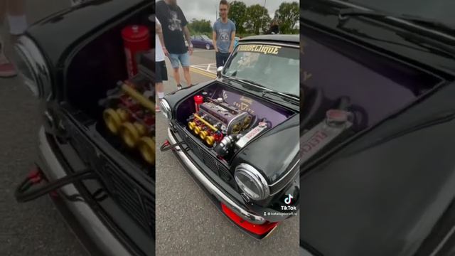 Прокачанный миник , думаю такой порвёт и урус от Ламборгини смотреть онлайн