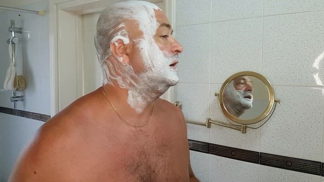 Чем побриться? BIC FLEX CLASSIC 3 ходит и обыгрывает OMNIA смотреть онлайн