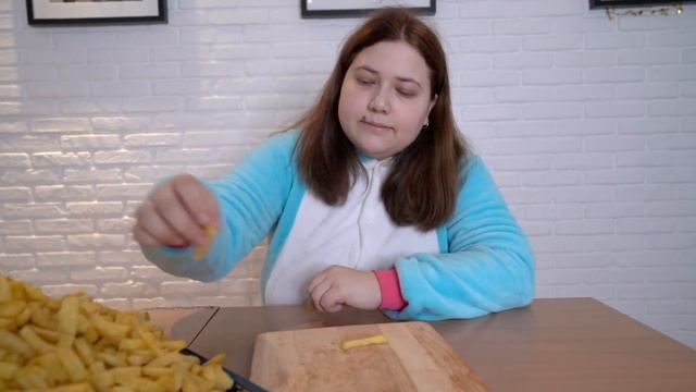 Я съела 1000 картошек фри за один присест смотреть онлайн