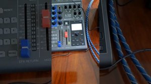 Korg Modwave and Mooer Groove Loop X2 - very first improvisation