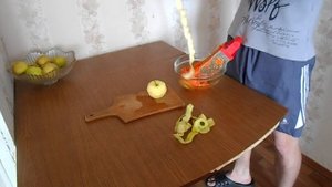 Салат из моркови и яблока