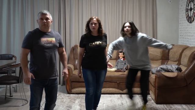 Родители увидели SCP-173 Скульптуру! Что с ними произошло?! смотреть онлайн