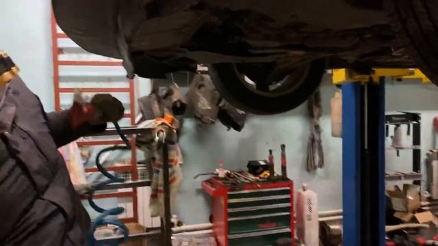 Как Поменять Антифриз в ВВБ Шевроле Вольт 1 . Ремонт Chevy Volt в России