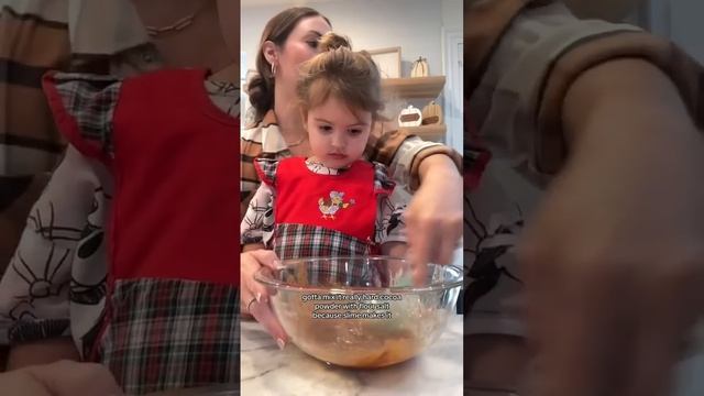 A masterpiece ??? #family #vlog #bakewithsophie #mom #mommydaughter #dessert #girlmom #cute