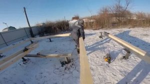 Установка свай, их обвязка, для дома из сип панелей