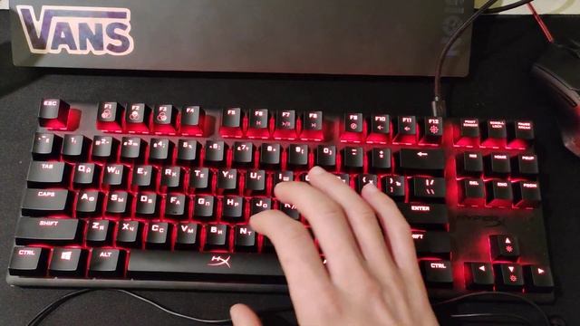 HyperX Alloy Origins Core TKL смотреть онлайн