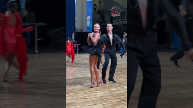 Руслан и Полина? #ballroomdance #ballroomdancevideos #бальныетанцы #бальныетанцыдети