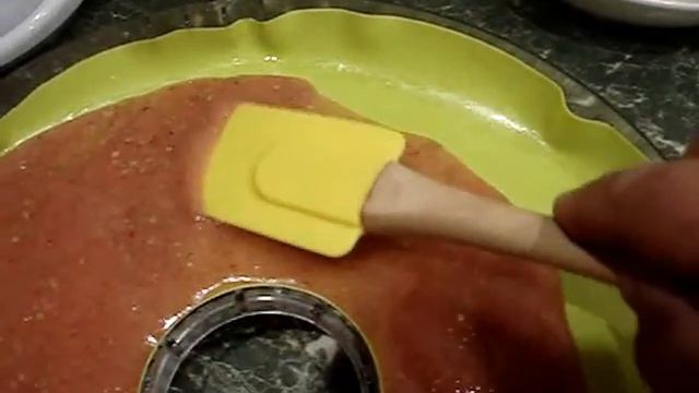 Домашние хлопоты. Пастила из груши и клубники! смотреть онлайн