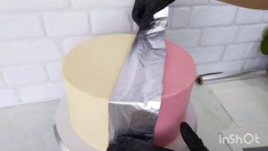 Как ровно нанести крем_двухцветный торт