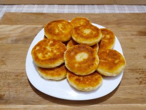 Жарю пирожки   _ Пирожки с картошкой и белыми грибами _ Тесто на кефире