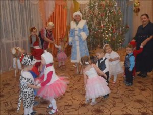 ВЕСЁЛЫЙ ХОРОВОД